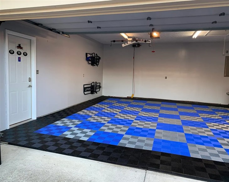 Plastic Tiles Floor