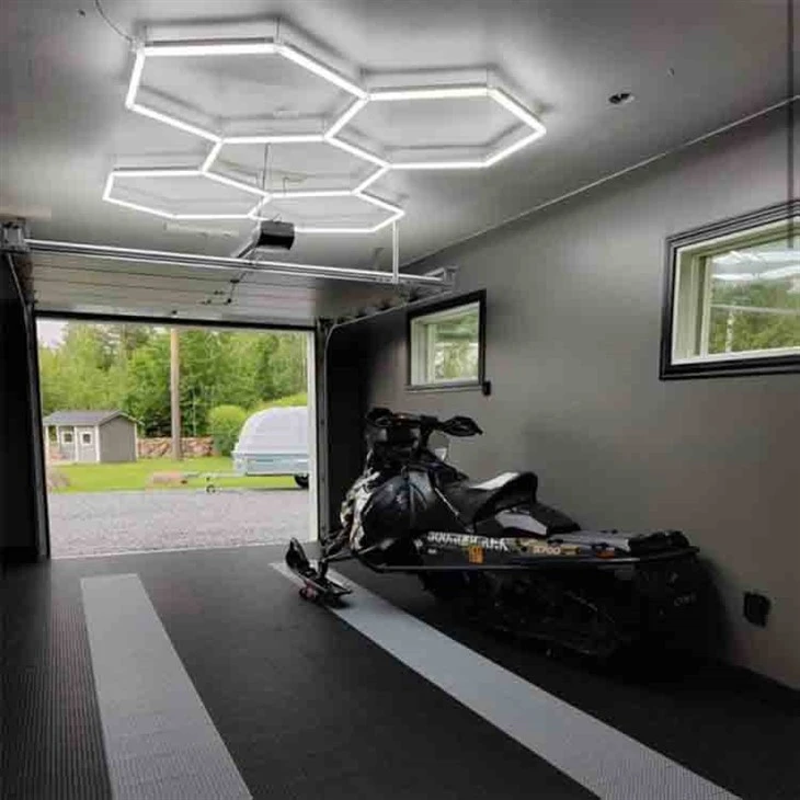 Tri Burst Lights